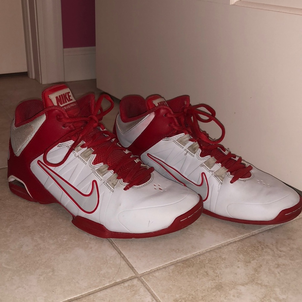 Nike Air Visi Pro 4 basketball shoes